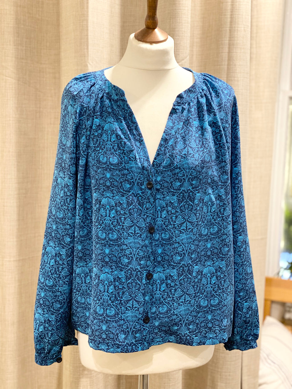 Made to measure blouse